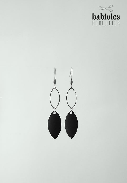 boucles d'oreilles noires 3